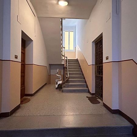 Casa Daura - Your Comfortable Apartment In Bologna - Parking Extérieur photo