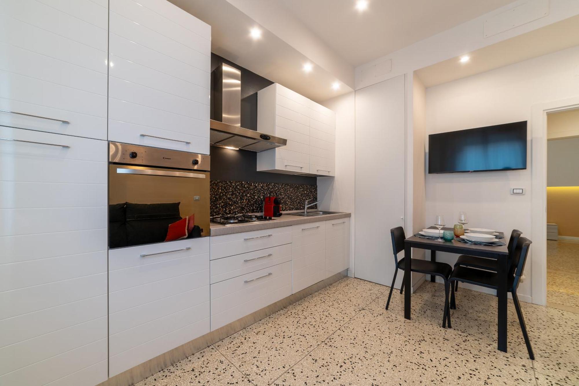 Casa Daura - Your Comfortable Apartment In Bologna - Parking Extérieur photo